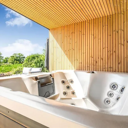 Dom wakacyjny Arjuna - 750m From The Sea By Interhome